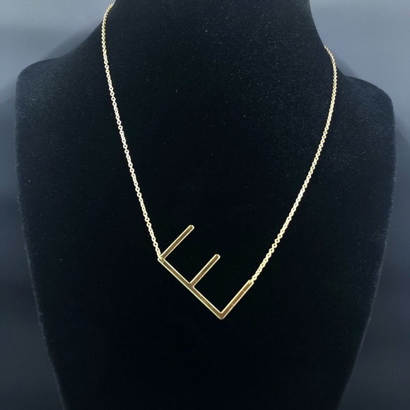 CAI Sideways Letter E Necklace - Picture 4 of 12
